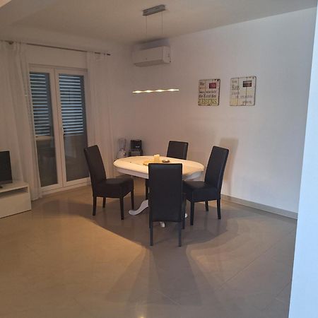 Apartment Scopa Poreč Extérieur photo